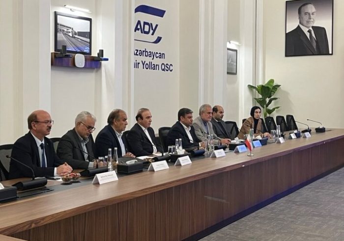 نشست استاندار اردبیل با رئیس راه‌آهن جمهوری آذربایجان