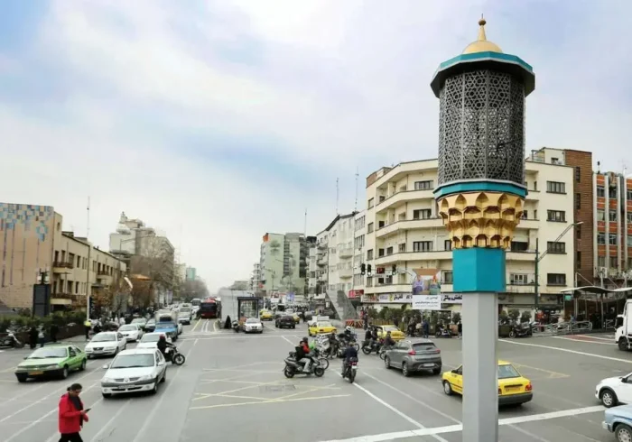 نصب پیغام جنگی در سطح شهر تهران+ عکس