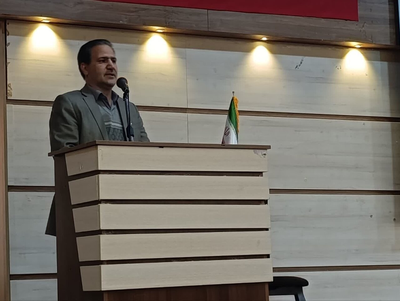 نهادینهسازی فرهنگ پژوهش در دانشآموزان؛ زیربنای توسعه آینده کشور نهادینهسازی فرهنگ پژوهش در دانشآموزان؛ زیربنای توسعه آینده کشور