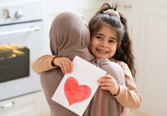 هدیههای خلاقانه برای روز مادر؛ عشق را نشان دهید هدیههای خلاقانه برای روز مادر؛ عشق را نشان دهید