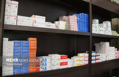 هشدار درباره تشدید کمبود دارو؛ اعتراف وزیر و معاونش!