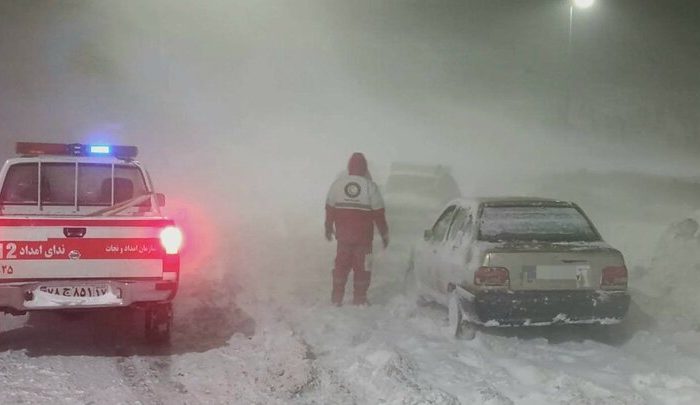 هشدار پلیس راه اصفهان درباره وزش بادروبه در محورهای کوهستانی غرب استان