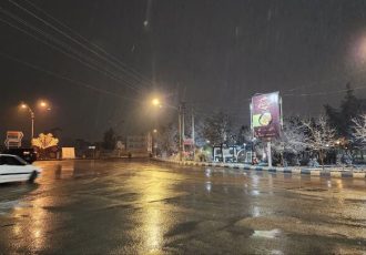 هم اکنون بارش برف در بجنورد