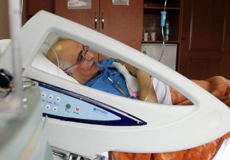 هنرمند محبوب ایران بستری شد / مردم دعا کنند