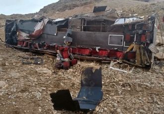 واژگونی اتوبوس در محور سمیرم/چند نفر کشته و زخمی شدند؟ واژگونی اتوبوس در محور سمیرم/چند نفر کشته و زخمی شدند؟
