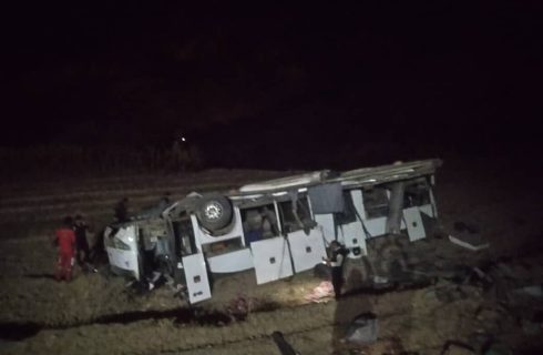 واژگونی اتوبوس مسافربری در مسیر سمیرم به یاسوج/ تعداد کشتهها و مصدومان اعلام شد واژگونی اتوبوس مسافربری در مسیر سمیرم به یاسوج/ تعداد کشتهها و مصدومان اعلام شد