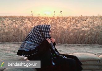 گفتگو با دانشجوی توانمندی که فعالیت در حوزه های قرآنی و پزشکی را همزمان پیش می برد