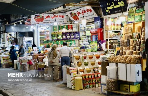 یلدا زیر سایه گرانی؛ گلایه مردم کهگیلویه و بویراحمد از افزایش قیمت‌ها