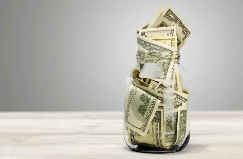 ۷ توصیه طلایی برای پس انداز کردن