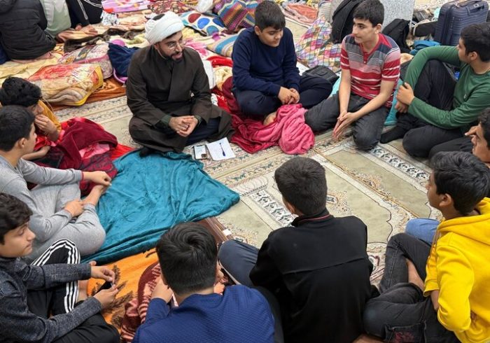 آیین معنوی اعتکاف در ۳۸ مسجد شهرستان دشتی برگزار  شد