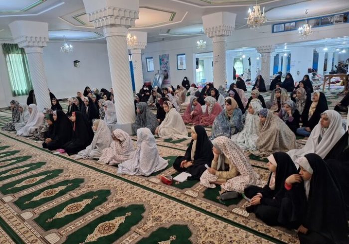 اعتکاف دانش‌آموزی در سنندج؛ روایتی از خلوت نوجوانانه با خدا