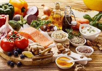 با خوردن این غذاها، موتور سیستم ایمنی را در زمستان گرم نگه‌دارید