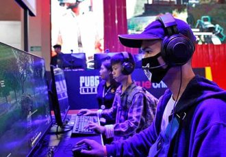 تصاویری عجیب از اتاق یک گیمر چینی در هتل + عکس