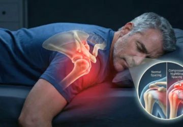 درد شانه در شب یک علت پنهان دارد که پزشکان در مورد آن هشدار می‌دهند