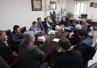 دیدار رئیس‌کل سازمان نظام پزشکی با اعضای انجمن علمی جراحان مغز و اعصاب و ستون فقرات ایران