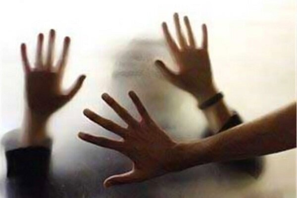 رفتار والدین مهمتر از اخبار؛ راهکار روانشناسان برای مدیریت اخبار منفی رفتار والدین مهمتر از اخبار؛ راهکار روانشناسان برای مدیریت اخبار منفی