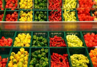 صادرات بیش از ۸۳۰۰ تن بادام و فلفل دلمه‌ای از چهارمحال و بختیاری