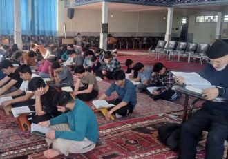 غربالگری سلامت و محفل قرآنی معتکفین در چاراویماق