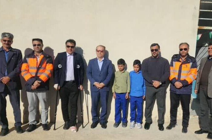 فرماندار دیر: آموزش دانش‌آموزان عشایری حمایت می‌شود