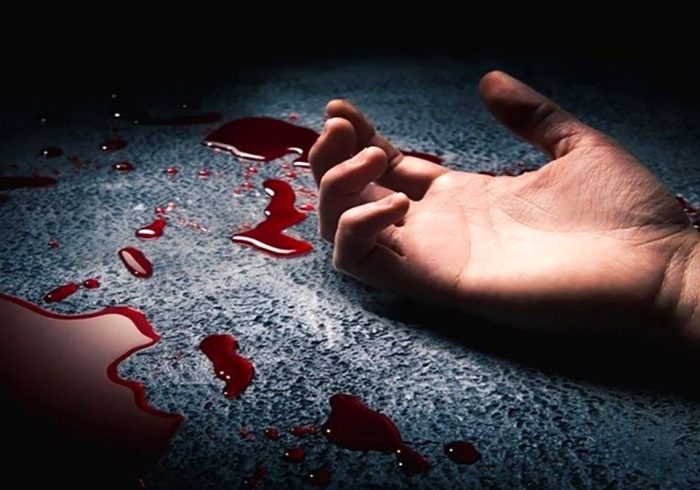 معمای قتل خونین یک جوان مقابل کافه