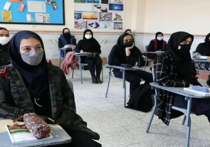 نحوه برگزاری امتحانات دانشگاه آزاد فردا اعلام می‌شود+ عکس