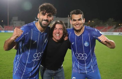 واکنش عجیب آشورماتوف درباره گل به خودی در دیدار استقلال و سپاهان