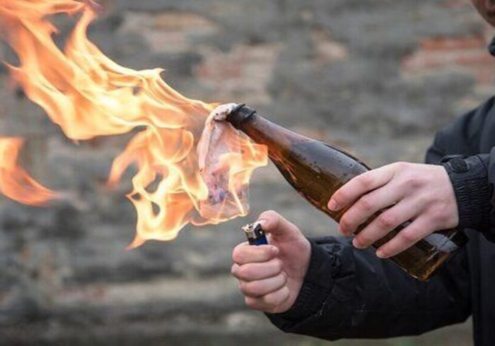 پرتاب ۹ کوکتل مولوتوف به اتاق اصناف تبریز