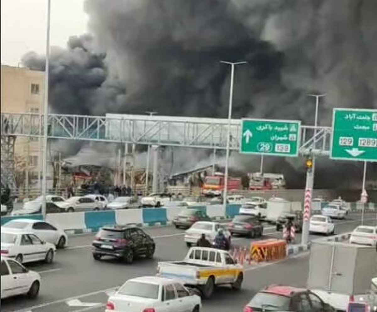 آتشسوزی گسترده در جنتآباد تهران / تعداد مصدومان یا فوتیها هنوز مشخص نیست آتشسوزی گسترده در جنتآباد تهران / تعداد مصدومان یا فوتیها هنوز مشخص نیست