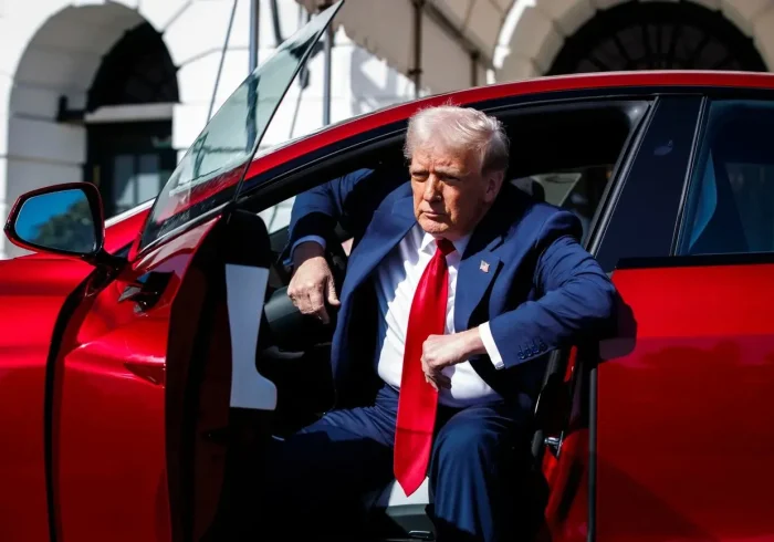 ترامپ بنزین را آزاد می‌کند