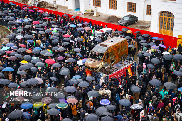 تصاویر هوایی از حضور رشتوندان در جشن تولد ۴۷ سالگی انقلاب