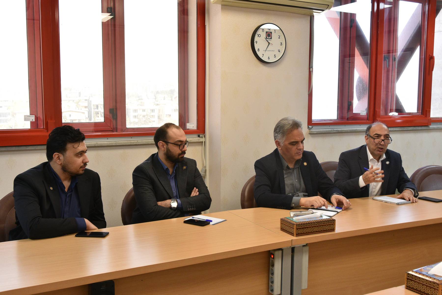 پرستاران در حلقه آغاز و پایان زنجیره انتقال خون همکاری می کنند