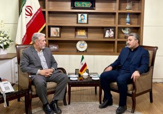 بازسازی مناطق آسیب‌دیده، جبران خسارات وارده جنگ در اولویت قرار گیرد