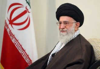 تولد نوزادی با نام «علی خامنه‌ای» در اندونزی+ عکس