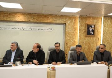 جزئیات نشست جمعی از نمایندگان با وزیر بهداشت؛ تأکید بر کنترل قیمت دارو