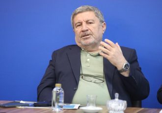 حضرتی: ایران در انعکاس روایات جنگ دست برتر را داشت