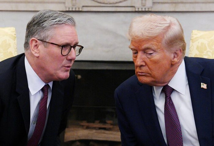 رایزنی نخست‌وزیر انگلیس و ترامپ درباره پیامدهای توقف تردد در تنگه هرمز