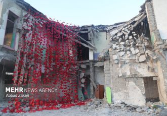 شهدای مدرسه شجره میناب سند رسوایی آمریکا؛ دانش آموزانی ایستاده در بهشت