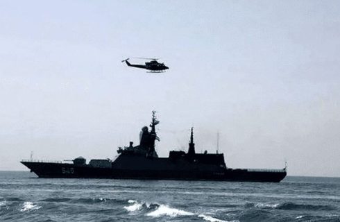 شکست محاصره دریایی آمریکا/ عبور نفتکش غول‌پیکر ایران از تنگه هرمز