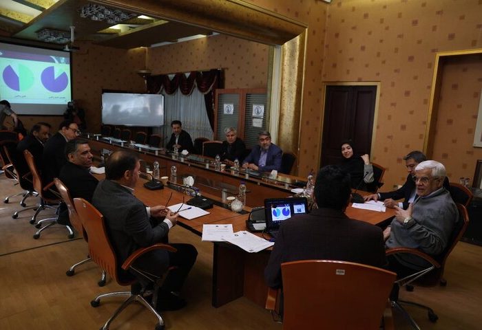 عارف: ایرانِ پساجنگ می‌تواند کشوری تحریم‌کننده شود