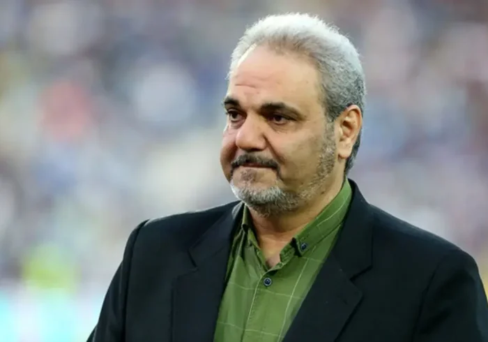 غیبت مشکوک مجری مشهور درباره جواد خیابانی