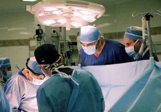 مدافعان سلامت ستون پایداری جامعه در شرایط بحران هستند