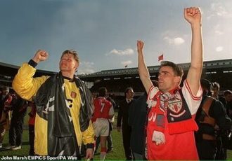 مرگ مشکوک دروازه‌بان آرسنال و یوونتوس در تصاف خودرو با قطار + تصویر