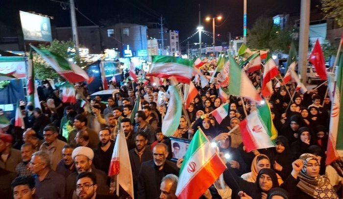 موج حضور باشکوه مردم ولایتمدار نکا در میدان