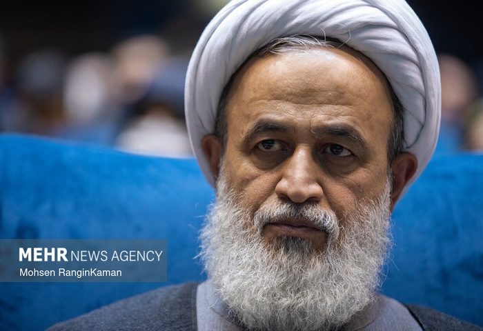 پناهیان: قم پایگاه نصرت دین در آخرالزمان است
