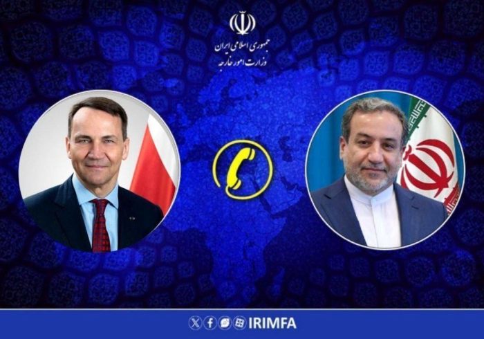 گفتگوی تلفنی وزرای امور خارجه ایران و لهستان