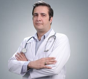 دکتر نریمان مهرنیا؛ ترکیب نوآوری علمی و آموزش تخصصی در جراحی ایران