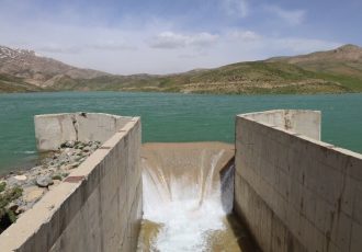 آب‌رسانی سد بیدکان به ۱۳۰۰ هکتار از اراضی کشاورزی