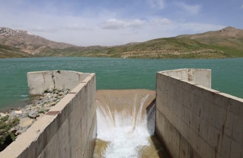 آب‌رسانی سد بیدکان به ۱۳۰۰ هکتار از اراضی کشاورزی
