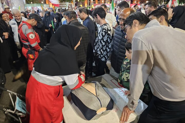آموزش نجات جان در ۵ دقیقه؛ پویش «خیابان با ما» به آذربایجان‌شرقی رسید