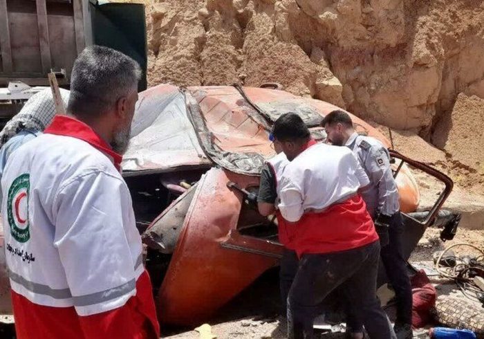 انفجار پژو ۴۰۵ پس از سقوط مرگبار به دره / آمار فوتی‌ها و مصدومان